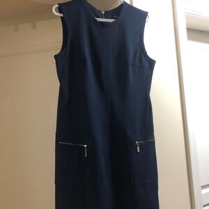 Navy sleeveless shift dress with gold zip pockets size 8 NWOT